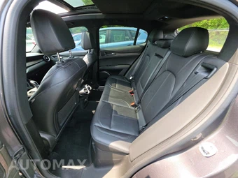 2023 Alfa Romeo Stelvio Ti – miniatura 13
