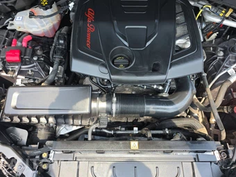 2023 Alfa Romeo Stelvio Ti – miniatura 15