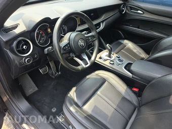 2023 Alfa Romeo Stelvio Ti – miniatura 7