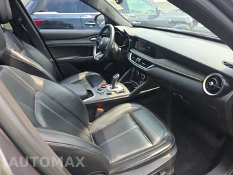 2023 Alfa Romeo Stelvio Ti – miniatura 8
