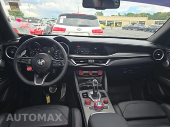 2023 Alfa Romeo Stelvio Veloce - miniatura 11