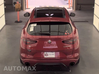 2023 Alfa Romeo Stelvio Veloce - miniatura 5