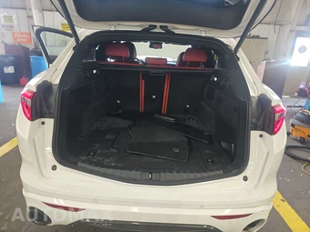 2023 Alfa Romeo Stelvio Veloce - miniatura 16