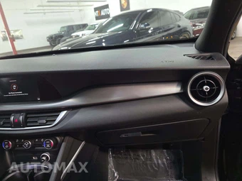 2023 Alfa Romeo Stelvio Veloce - miniatura 19
