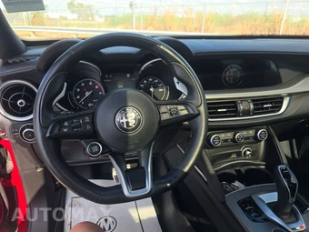 2023 Alfa Romeo Stelvio Veloce - miniatura 11