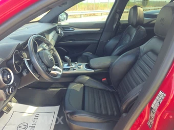 2023 Alfa Romeo Stelvio Veloce - miniatura 7