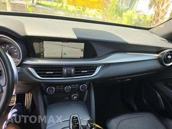 2023 Alfa Romeo Stelvio Veloce – miniatura 10