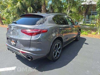 2023 Alfa Romeo Stelvio Veloce – miniatura 3