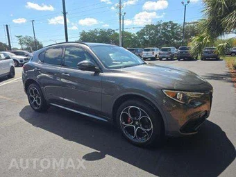 2023 Alfa Romeo Stelvio Veloce – miniatura 4
