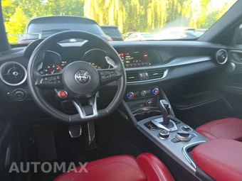 2023 Alfa Romeo Stelvio Veloce – miniatura 11