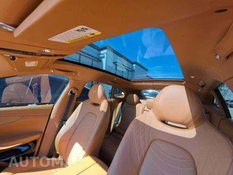 2023 Aston Martin DBX V8 - miniatura 11