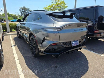 2023 Aston Martin DBX707 - miniatura 2