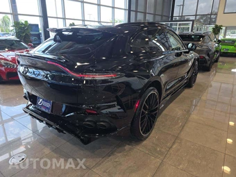 2023 Aston Martin DBX707 - miniatura 3