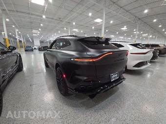 2023 Aston Martin DBX707 - miniatura 2