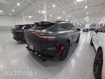 2023 Aston Martin DBX707 - miniatura 3