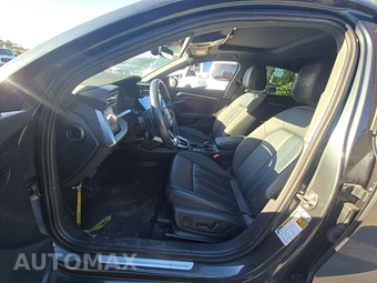2023 Audi A3 Sedan Premium Plus – miniatura 3