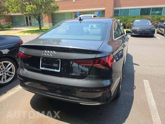 2023 Audi A3 Sedan Premium – miniatura 3