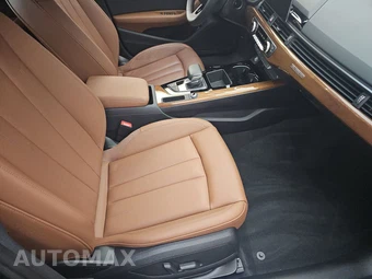 2023 Audi A4 Sedan Premium – miniatura 8