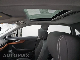 2023 Audi A4 Sedan Premium – miniatura 18