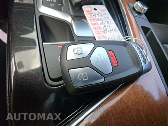 2023 Audi A4 Sedan Premium – miniatura 8