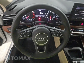 2023 Audi A4 Sedan Premium – miniatura 10