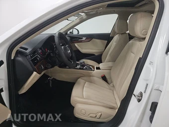 2023 Audi A4 Sedan Premium – miniatura 7