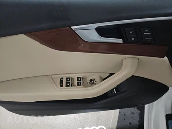 2023 Audi A4 Sedan Premium – miniatura 9