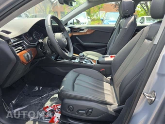 2023 Audi A4 Sedan Premium – miniatura 3