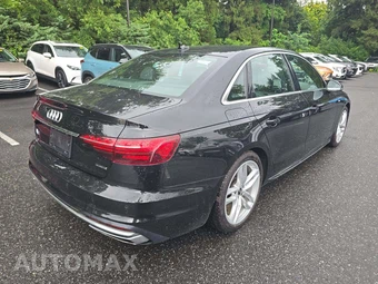 2023 Audi A4 Sedan S line Premium Plus - miniatura 3