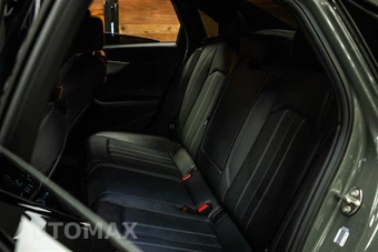 2023 Audi A4 Sedan S line Premium Plus - miniatura 10