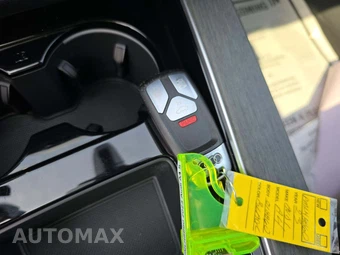 2023 Audi A4 Sedan S line Premium Plus – miniatura 5