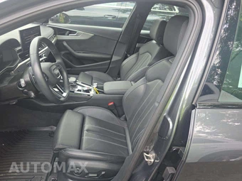 2023 Audi A4 Sedan S line Prestige - miniatura 6