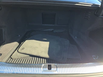 2023 Audi A8 L – miniatura 16
