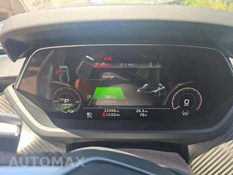 2023 Audi e-tron GT quattro Premium Plus – miniatura 6