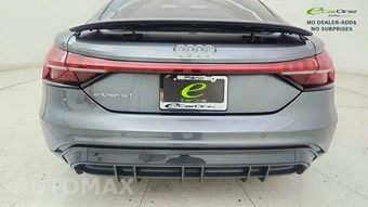 2023 Audi e-tron GT quattro Premium Plus – miniatura 12