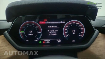 2023 Audi e-tron GT quattro Premium Plus – miniatura 39