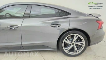 2023 Audi e-tron GT quattro Premium Plus – miniatura 4