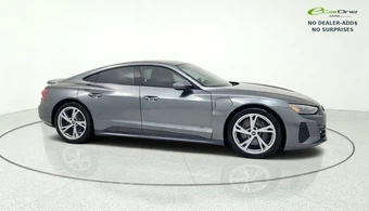 2023 Audi e-tron GT quattro Premium Plus – miniatura 10