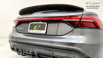 2023 Audi e-tron GT quattro Premium Plus – miniatura 25