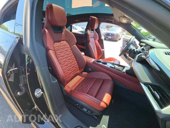 2023 Audi e-tron GT quattro Prestige – miniatura 16