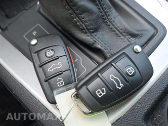 2023 Audi Q3 S line Premium Plus - miniatura 8