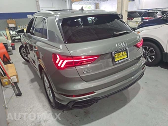 2023 Audi Q3 S line Premium Plus – miniatura 2