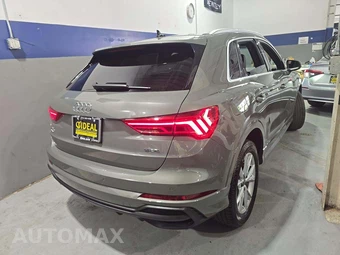 2023 Audi Q3 S line Premium Plus – miniatura 3