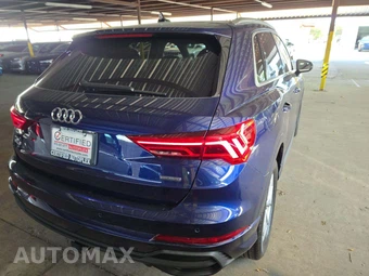 2023 Audi Q3 S line Premium Plus – miniatura 3