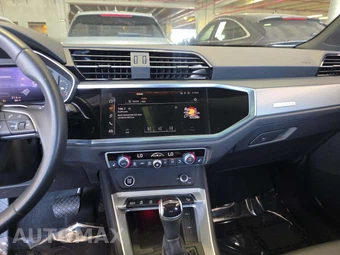 2023 Audi Q3 S line Premium Plus – miniatura 10