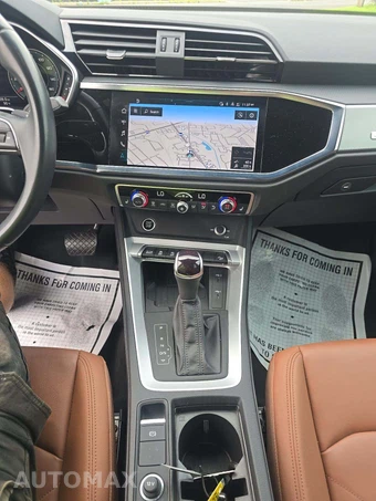 2023 Audi Q3 S line Premium Plus – miniatura 10