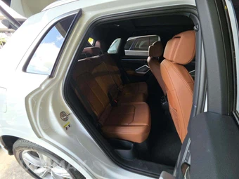 2023 Audi Q3 S line Premium Plus – miniatura 16
