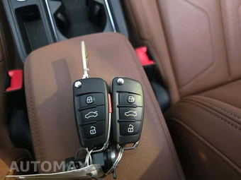 2023 Audi Q3 S line Premium Plus – miniatura 8