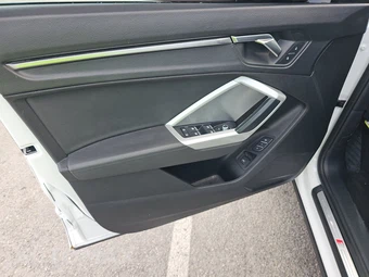 2023 Audi Q3 S line Premium – miniatura 9