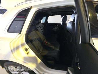 2023 Audi Q3 S line Premium – miniatura 13